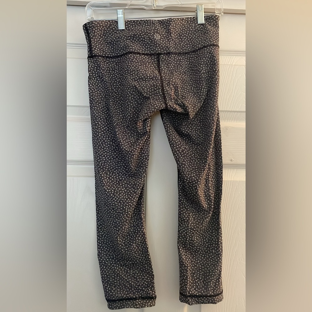 Lululemon low waste capri